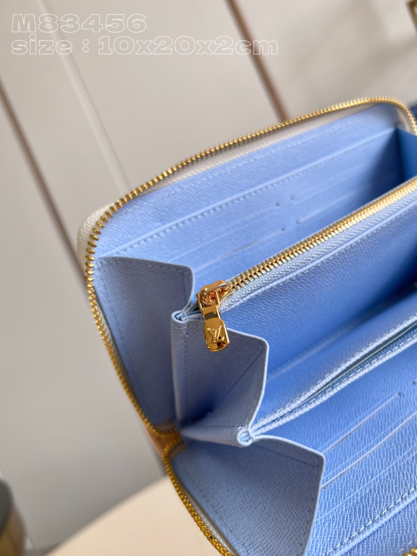 l**is V*t*n zippy wallet-10*20*2 cm