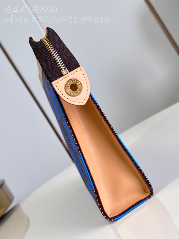 l**is V*t*n pochette voyage-27*21*6cm