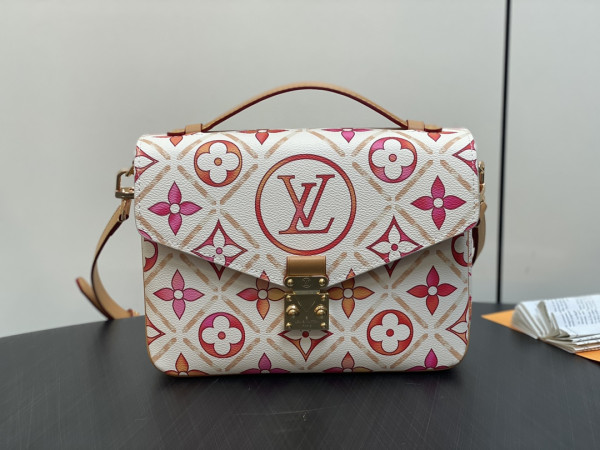 l**is V*t*n pochette metis-25*19*7cm