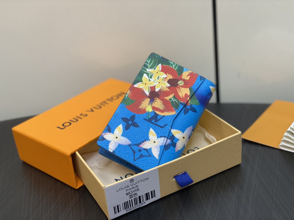 l**is V*t*n pocket organizer-7.5*11.1*1 cm