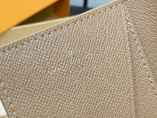 l**is V*t*n pocket organizer-7.5*11.1*1 cm