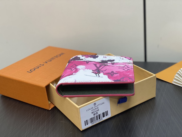 l**is V*t*n slender wallet-11*8.5*2cm