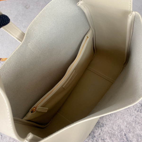 YSL LE 5 À 7 SOFT HOBO BAG - 30x31x13cm