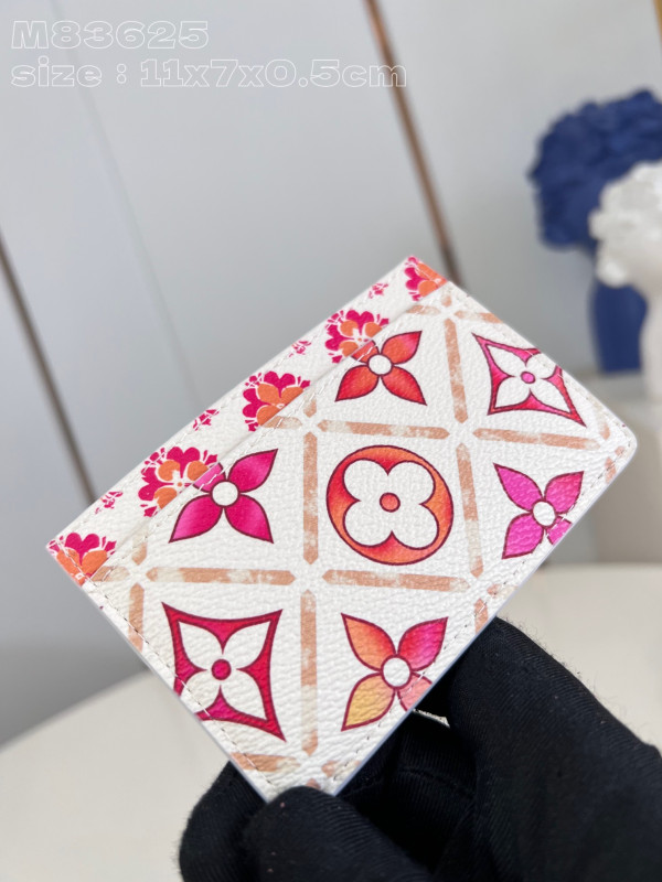 l**is V*t*n card holder-11*7*0.5cm