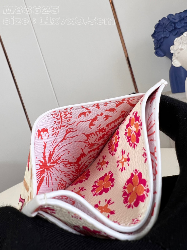 l**is V*t*n card holder-11*7*0.5cm