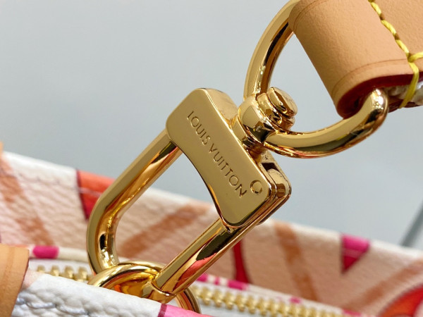 l**is V*t*n onthego east west