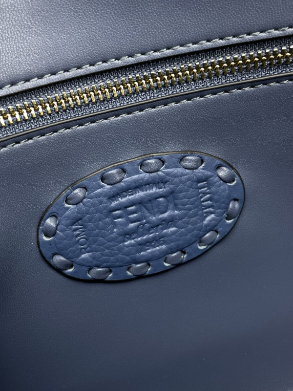 F**di baguette-26*13*6cm