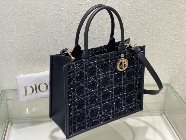 medium D*or book tote-36*18*28cm