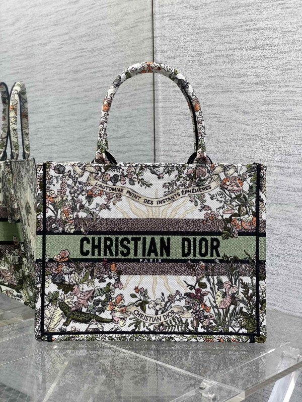 medium D*or book tote-36*18*28cm