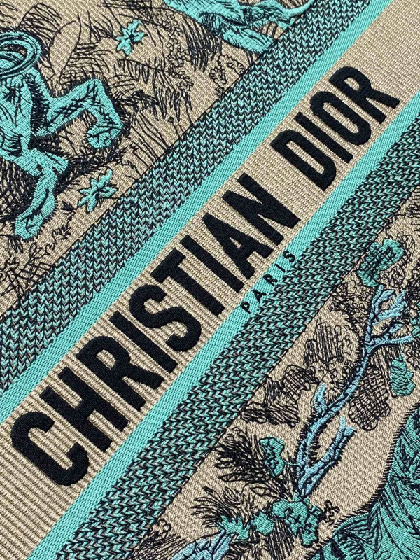 large D*or book tote-42*35*18.5cm