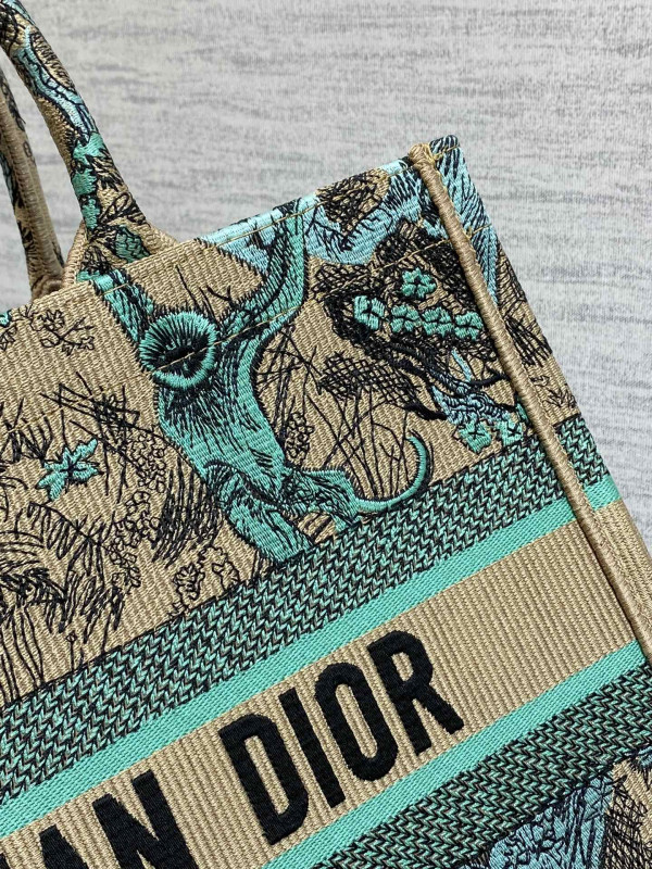 medium D*or book tote-36*18*28cm