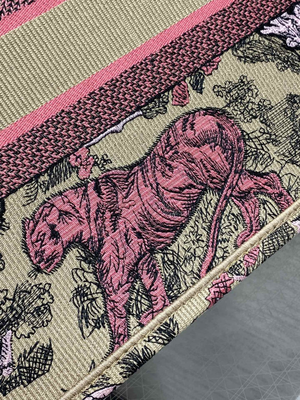 medium D*or book tote-36*18*28cm