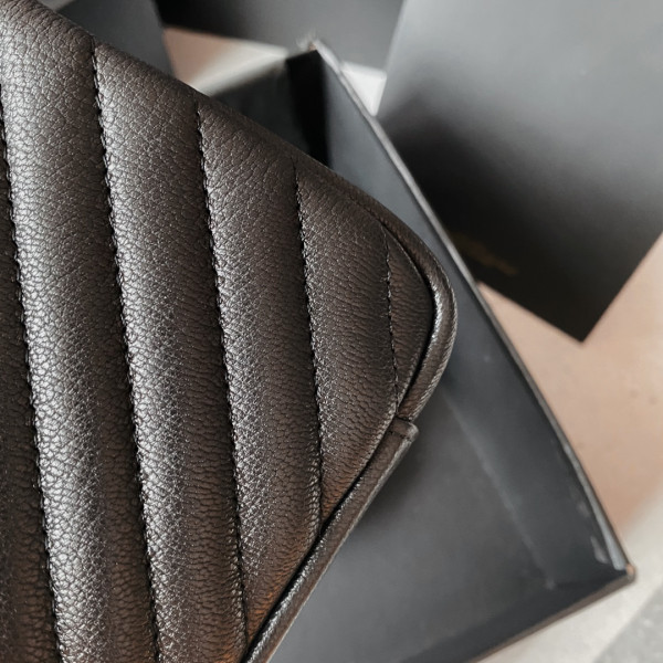 YSL Medium leather shoulder bag-24*17*6.5cm