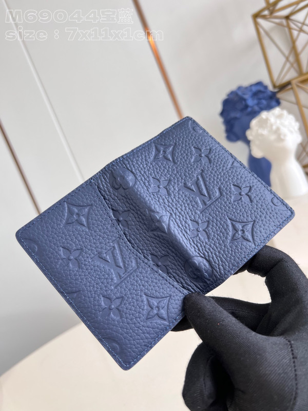 l**is V*t*n pocket organizer-7.5*11.1*1 cm