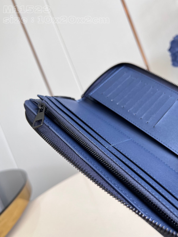 l**is V*t*n zippy wallet-10*20*2 cm