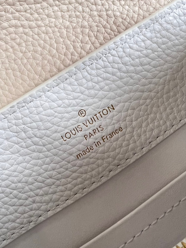 l**is V*t*n capucines bb-27*18*9cm