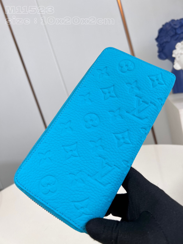 l**is V*t*n zippy wallet-10*20*2 cm