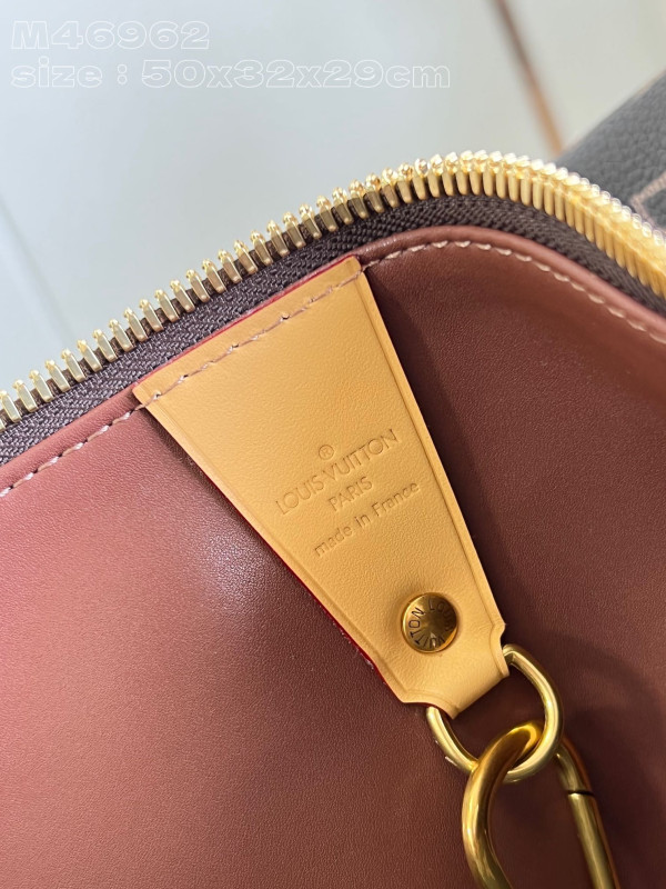 l**is V*t*n speedy p9 bandoulière 50