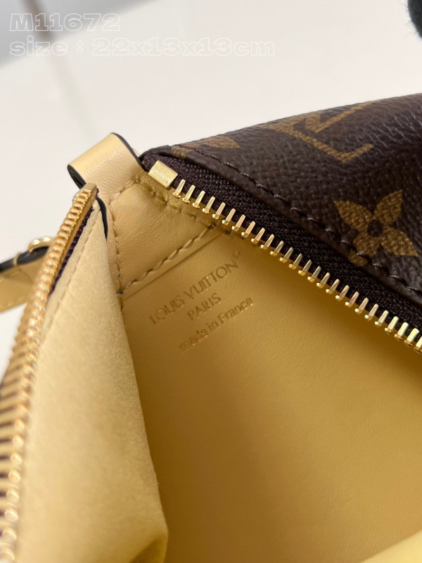 l**is V*t*n bloom pouch-22.5*13*13cm