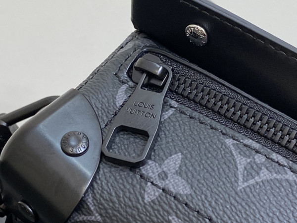 l**is V*t*n soul trunk east west-29*17.5*10cm