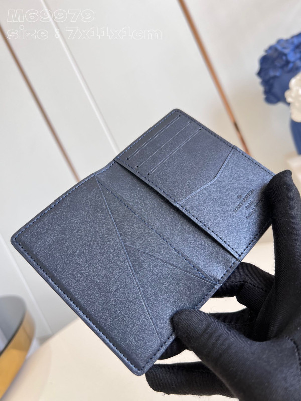 l**is V*t*n pocket organizer-7.5*11.1*1 cm