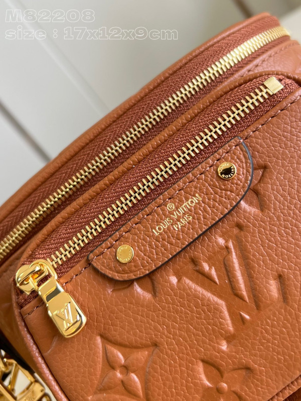 l**is V*t*n mini bumbag-17-12-9.5cm