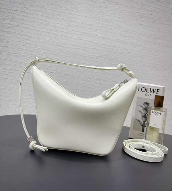 Loewe Hammock Hobo