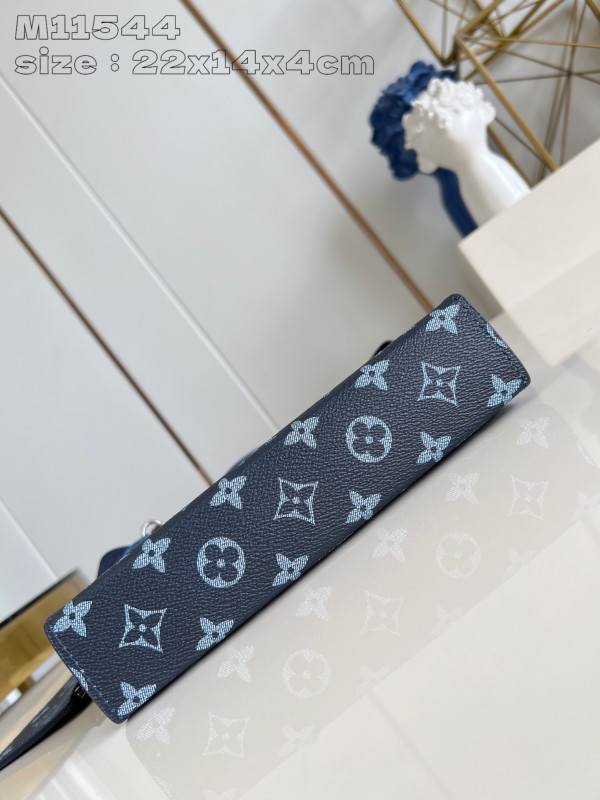 l**is V*t*n gaston wearable wallet-22*14.5*4.5cm