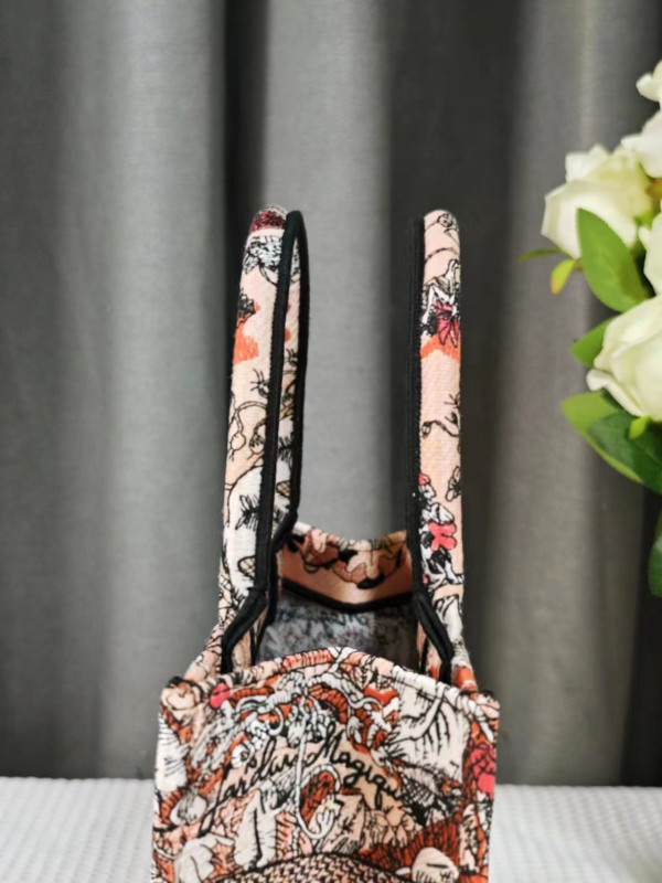 small D*or book tote-26cm