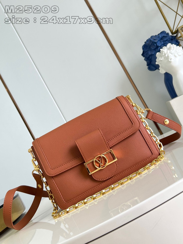 l**is V*t*n dauphine mm